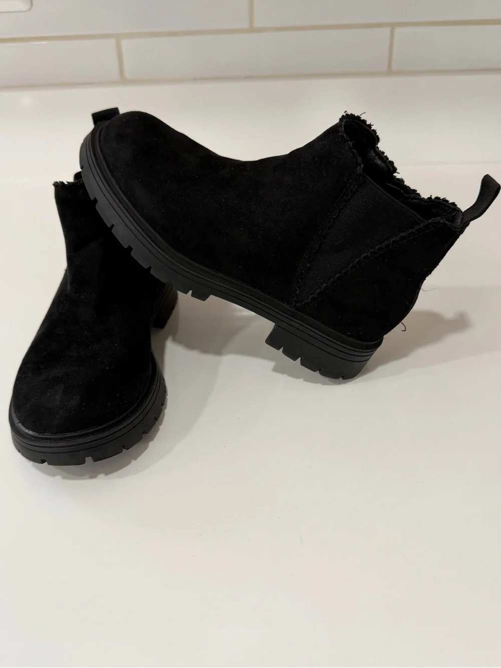 K KomForme Black Faux Suede Ankle Boots - Kids Size 1